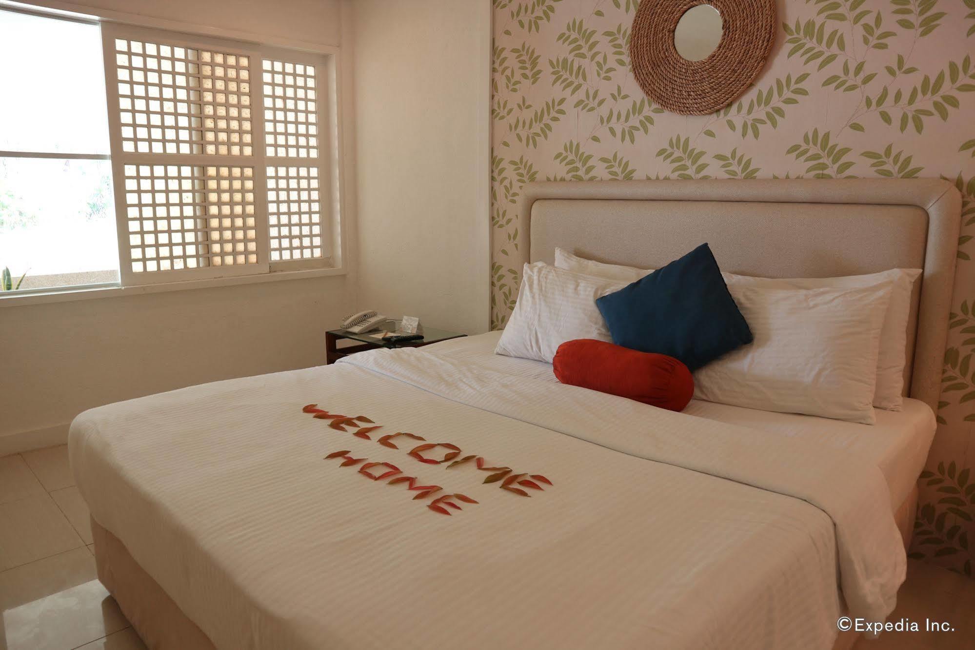 Sta. Monica Beach Club Dumaguete City Eksteriør billede